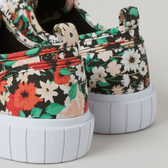 H&M canvas sneakers - Picture 5 of 5